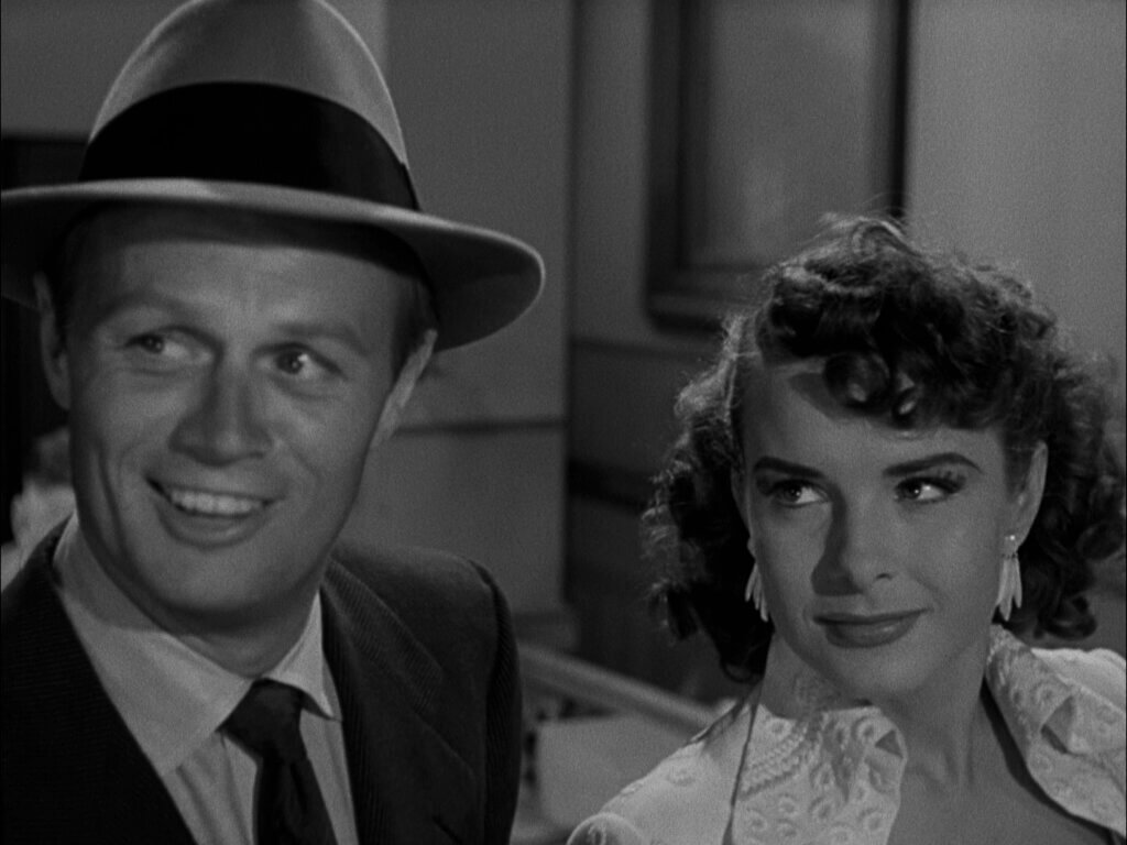 pickup on south street movie still 2