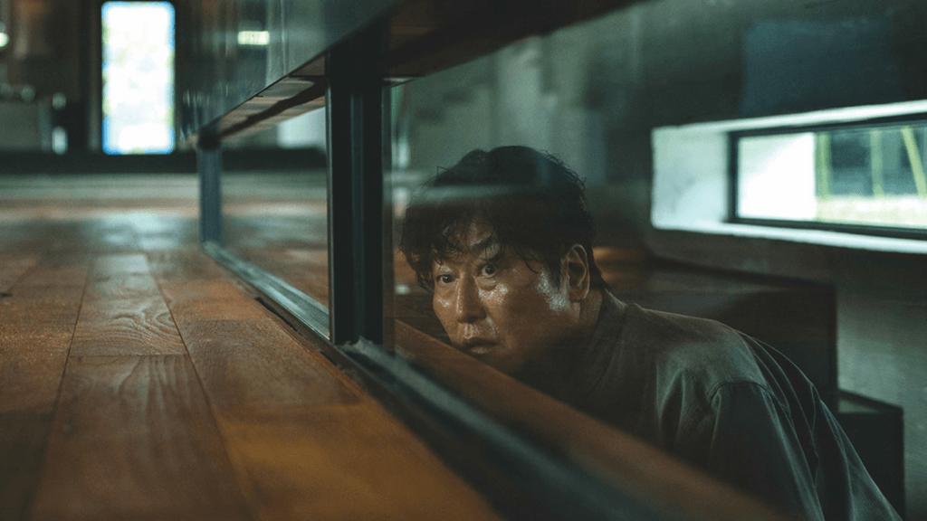 Parasite 2019 movie still 3