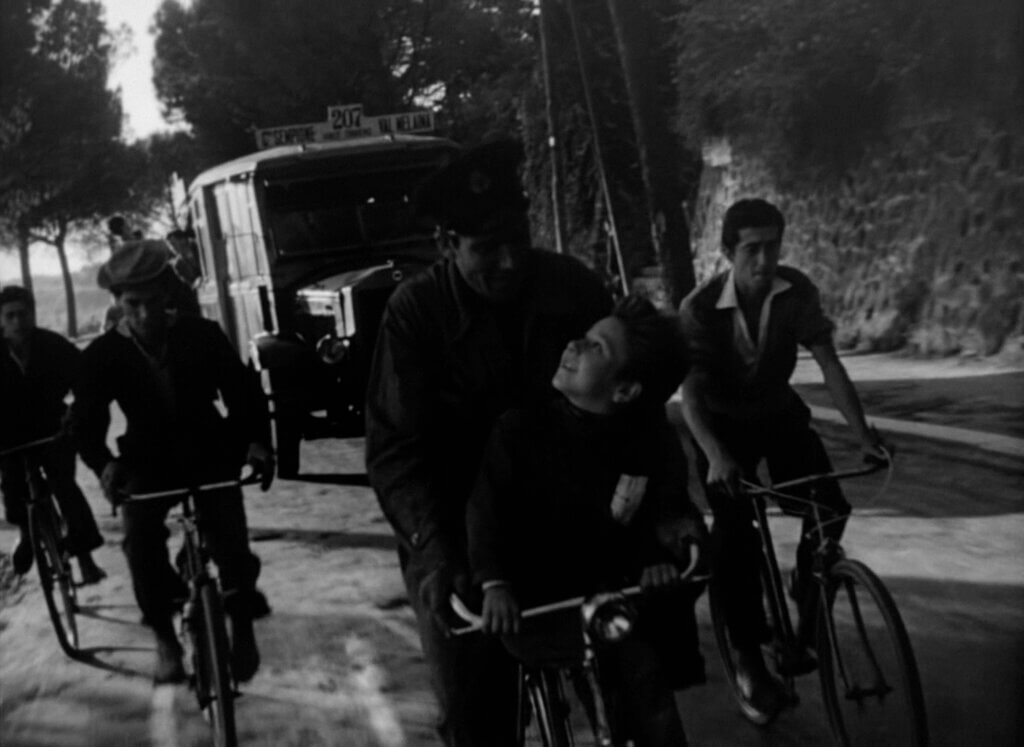 Bicycle Thieves movie still 1