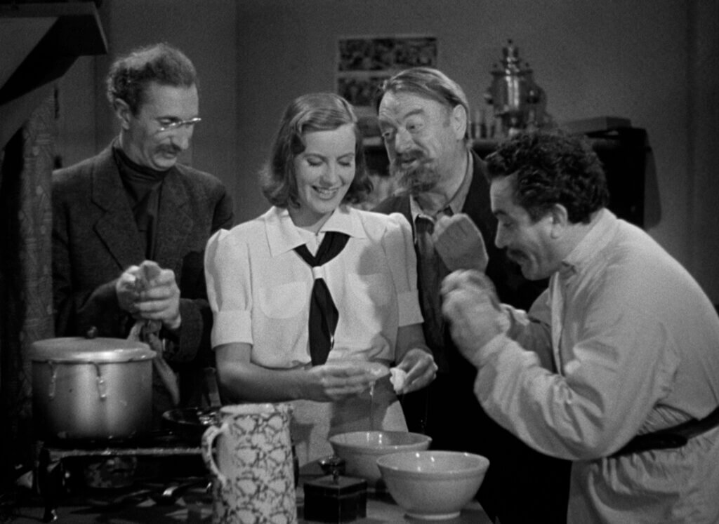 Ninotchka movie still 4