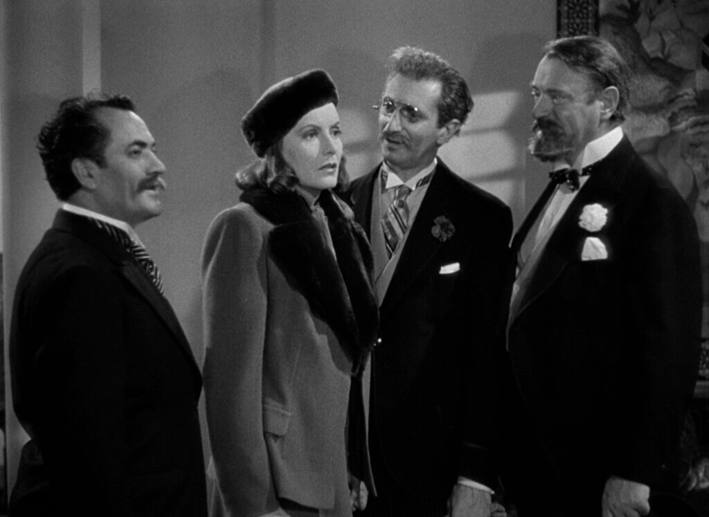 Ninotchka movie still 5