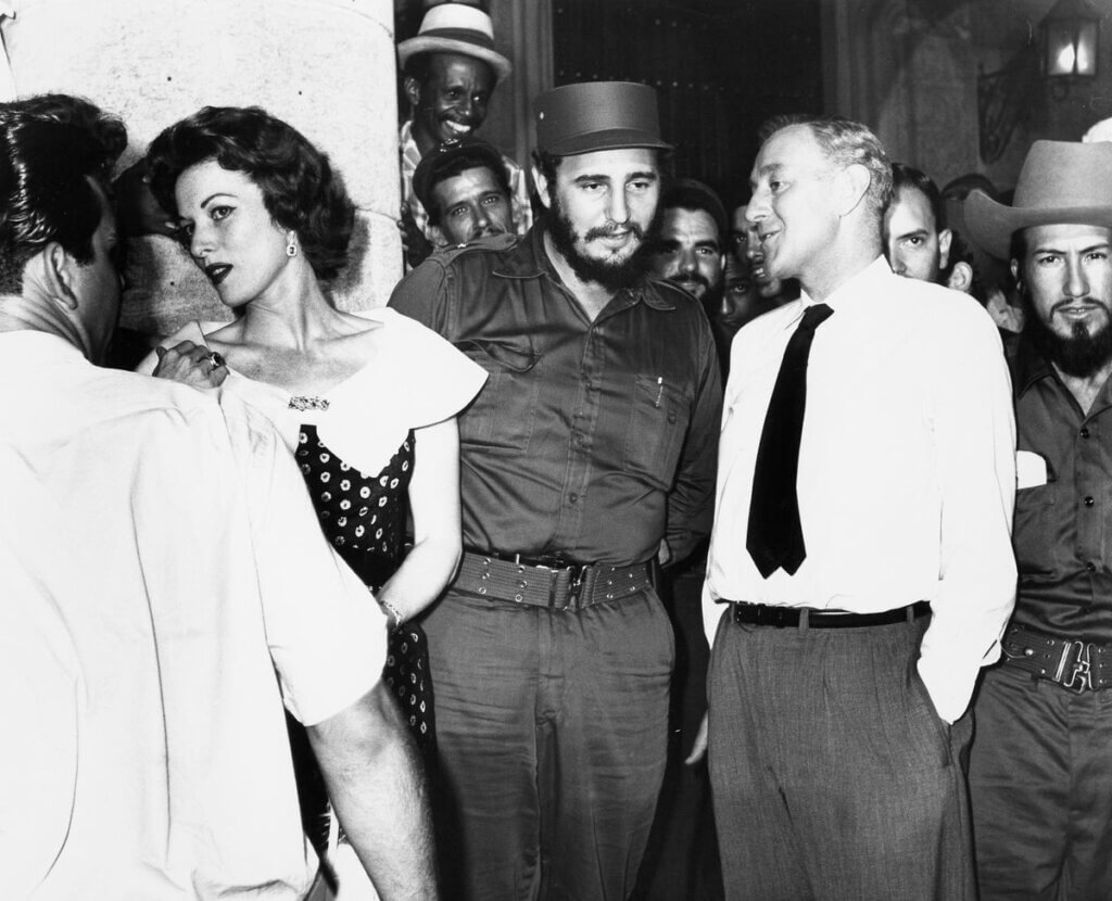 Our Man in Havana movie still 5